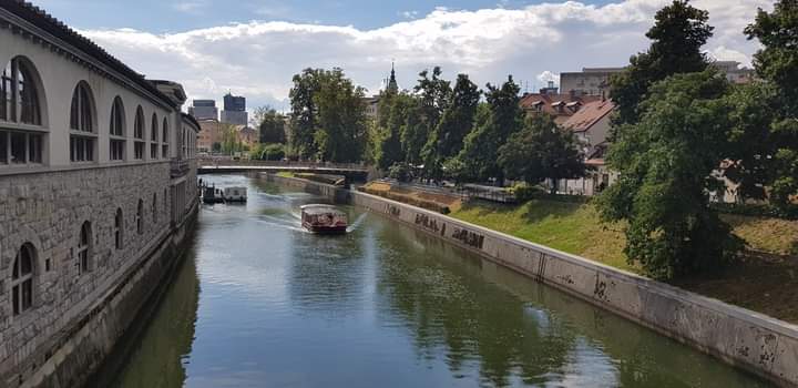 Nombre:  FB_IMG_1687616110974.jpg
Visitas: 236
Tamaño: 36.0 KB