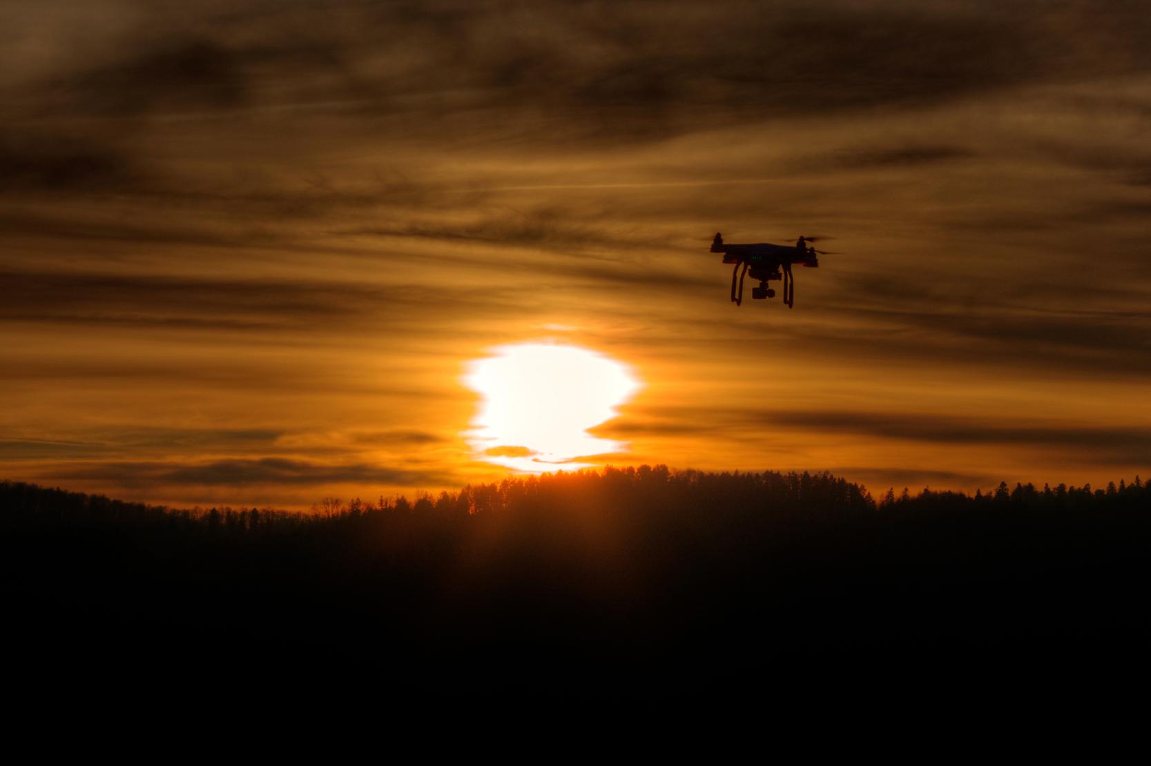 Name:  dron-zachód.jpg
Views: 61
Size:  76.7 KB