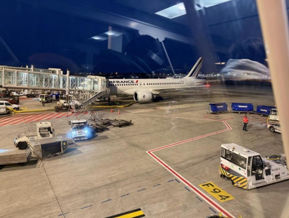 Nombre:  plane.jpg
Visitas: 31
Tamaño: 90.7 KB