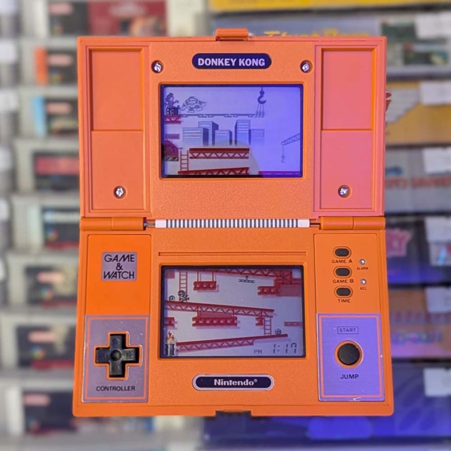 Nome: Nintendo-Game-and-Watch-Donkey-Kong-Double-Screen-2-1.jpg
Visite: 142
Dimensione: 81.5 KB